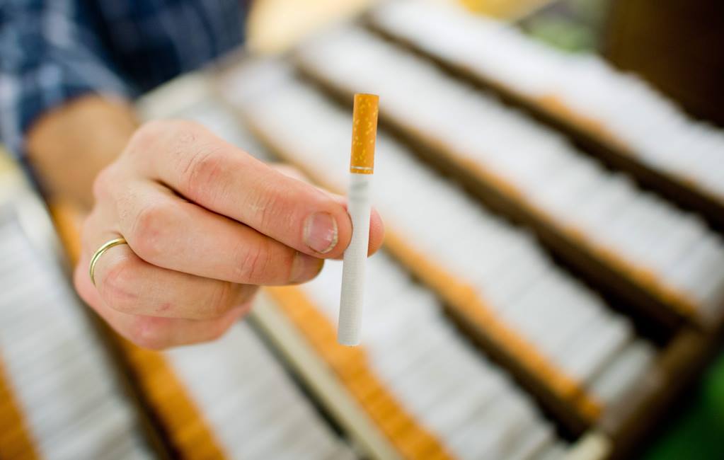 Nueva York aumenta edad para comprar cigarros