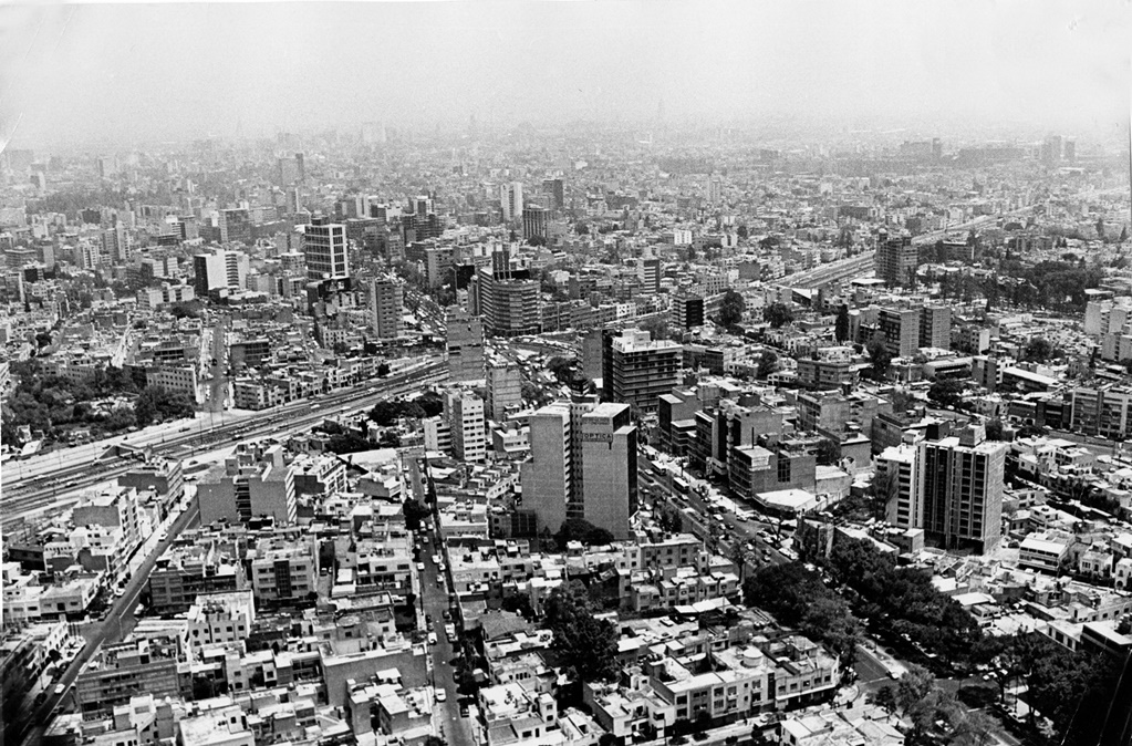 Insurgentes, la avenida que creció con la CDMX 