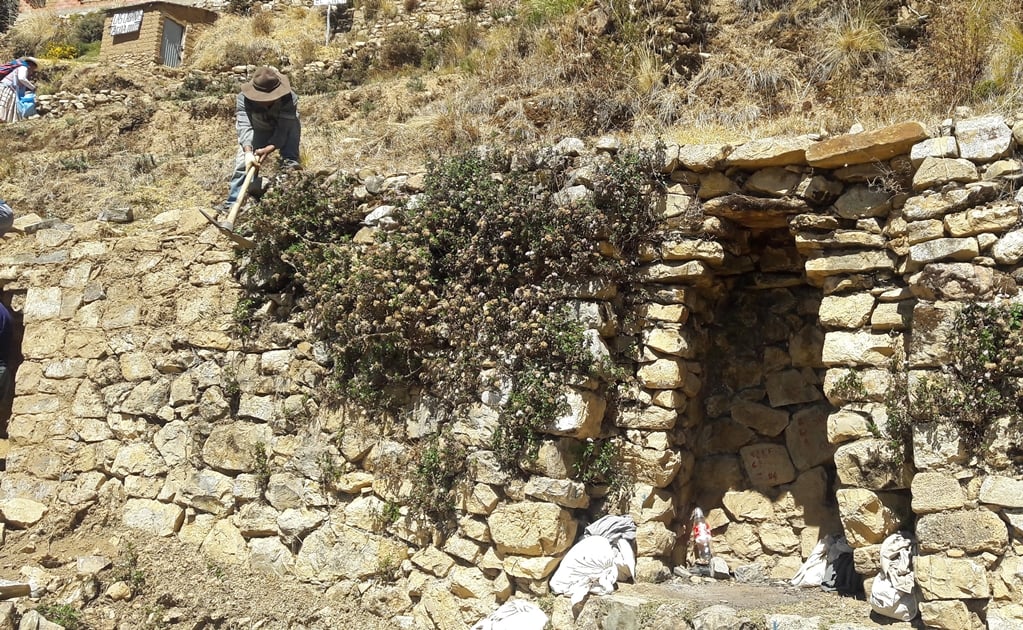 Restauran nichos donde incas colocaban cuerpos momificados