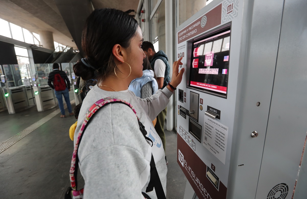 Tren México-Toluca. "El Insurgente" una opción rápida y segura: opinan usuarios