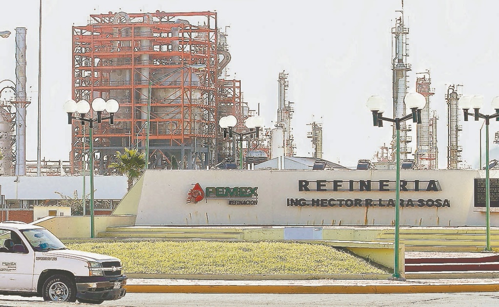 Tras debatir con Xóchitl Gálvez y Álvarez Máynez, AMLO pide a Pemex informar de emisiones en refinería de Cadereyta