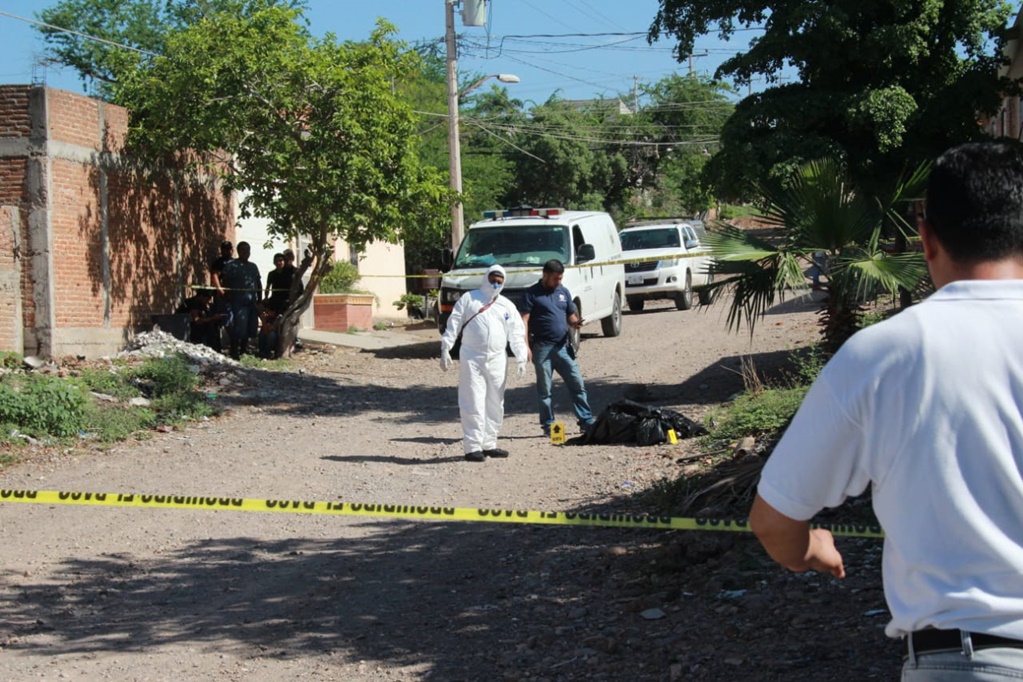Localizan restos humanos en bolsas negras en Sinaloa
