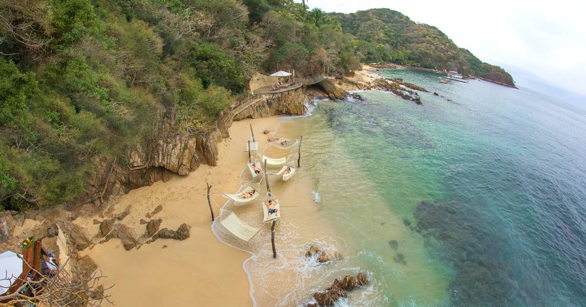 Las Caletas, la isla secreta de Puerto Vallarta para visitar de día y noche