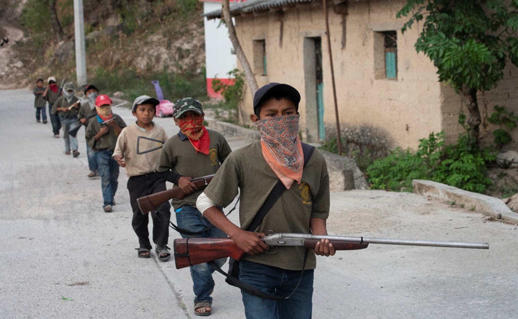 The Last Resource: Forsaken by the government,vigilantes train children to fight Mexican drug cartels