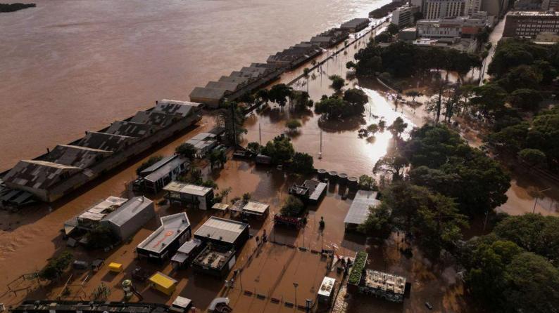 Lluvias se intensifican en Brasil; suman 144 muertos y 2.1 millones de damnificados