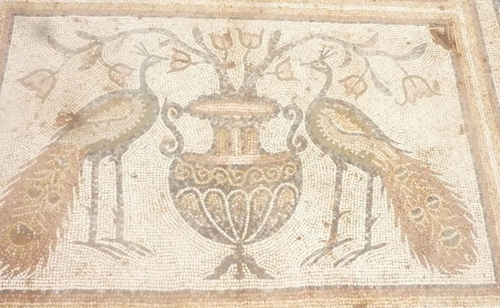 Hallan en Siria un gran mosaico del siglo V