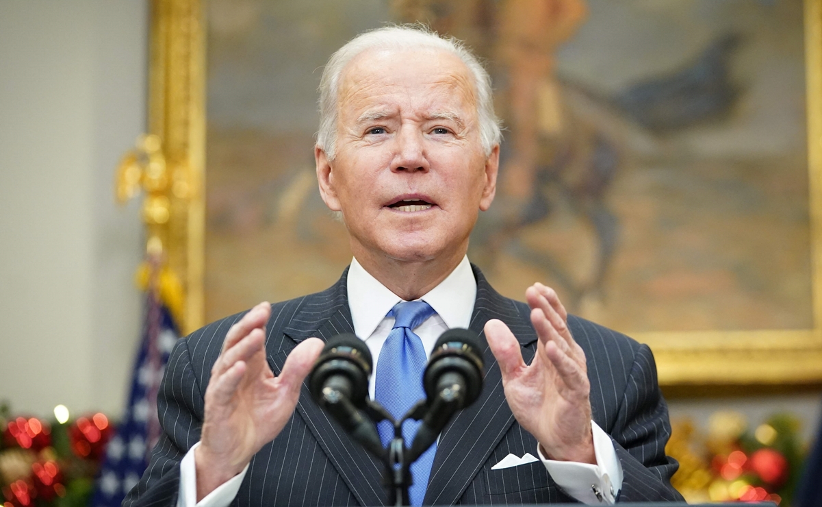 “Ómicron es causa de preocupación, no de pánico”: Joe Biden