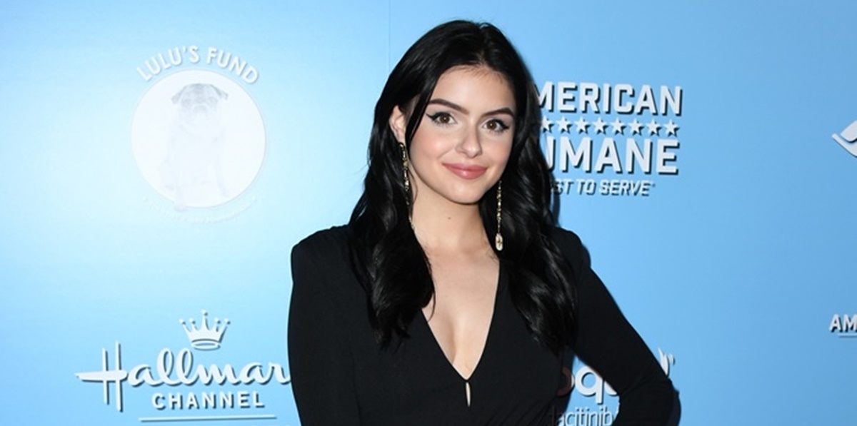 Ariel Winter presume silueta en bikini al recibir el Año Nuevo