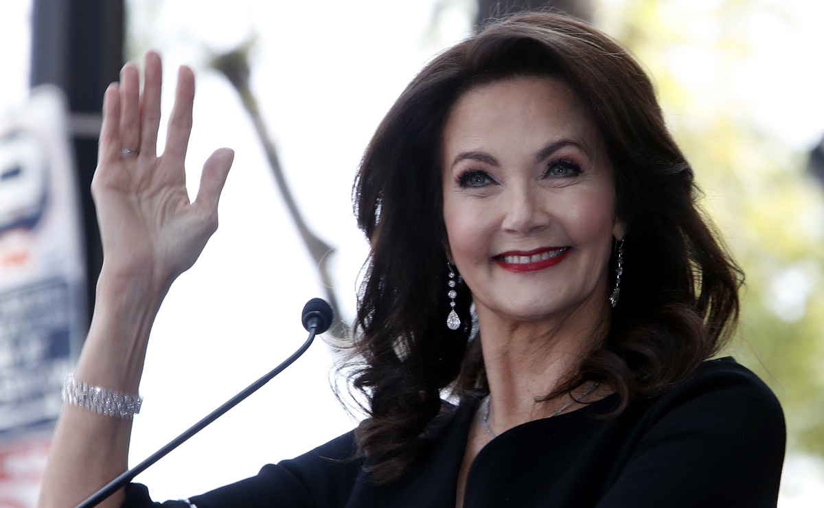 La ‘Mujer Maravilla’, Lynda Carter, comparte ‘throwback’ en bodysuit negro