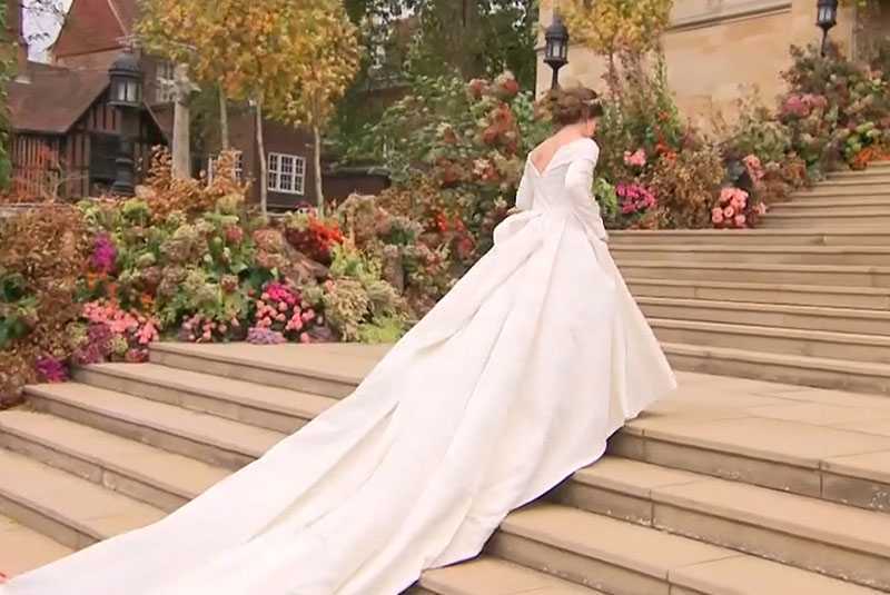 Todos los detalles del vestido de novia y la tiara de Eugenia de York