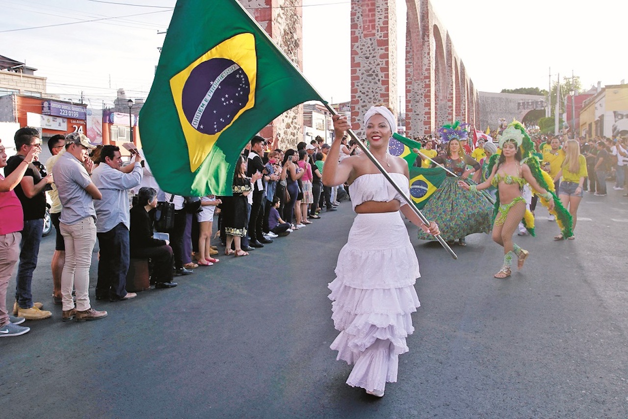 Atrás quedaron la caravana y el festival; extranjeros celebrarán online 