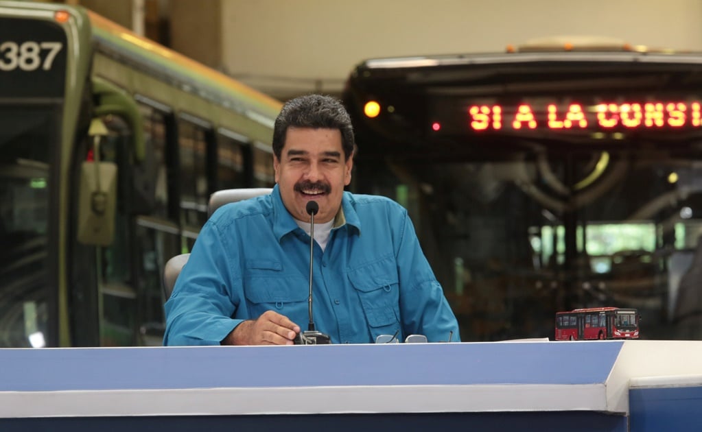 Maduro firma las bases para conformar Asamblea Constituyente