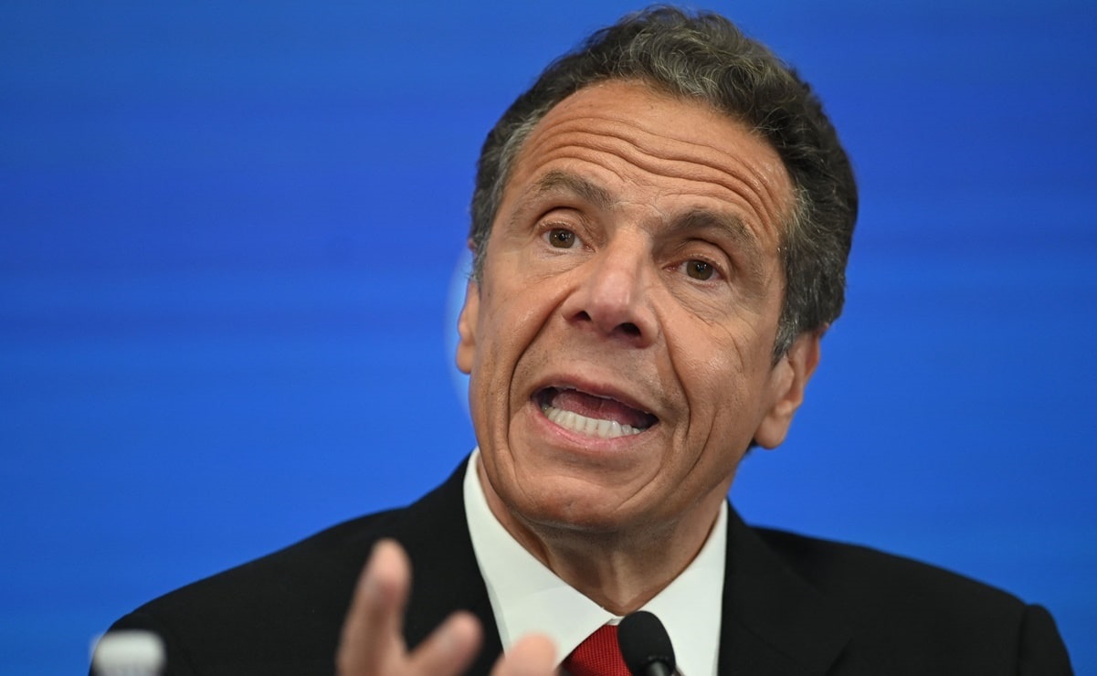 Gobernador de Nueva York enfrentaría cargos menores tras querella por abuso sexual
