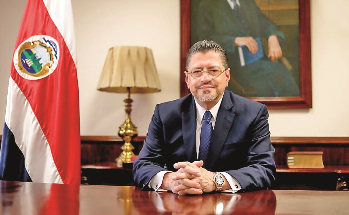 "Enemigos han usado la prensa para sus intereses": presidente de Costa Rica