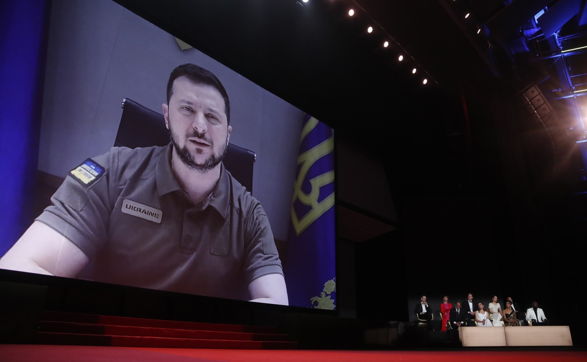 Zelenski sorprende en gala de Festival de Cannes; se despide con ovación