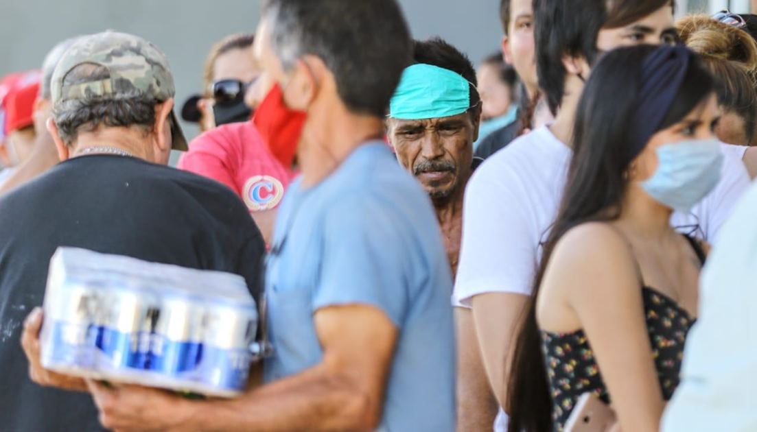 Hacen compras de pánico de cerveza en Sonora tras levantamiento parcial de “Ley Seca”