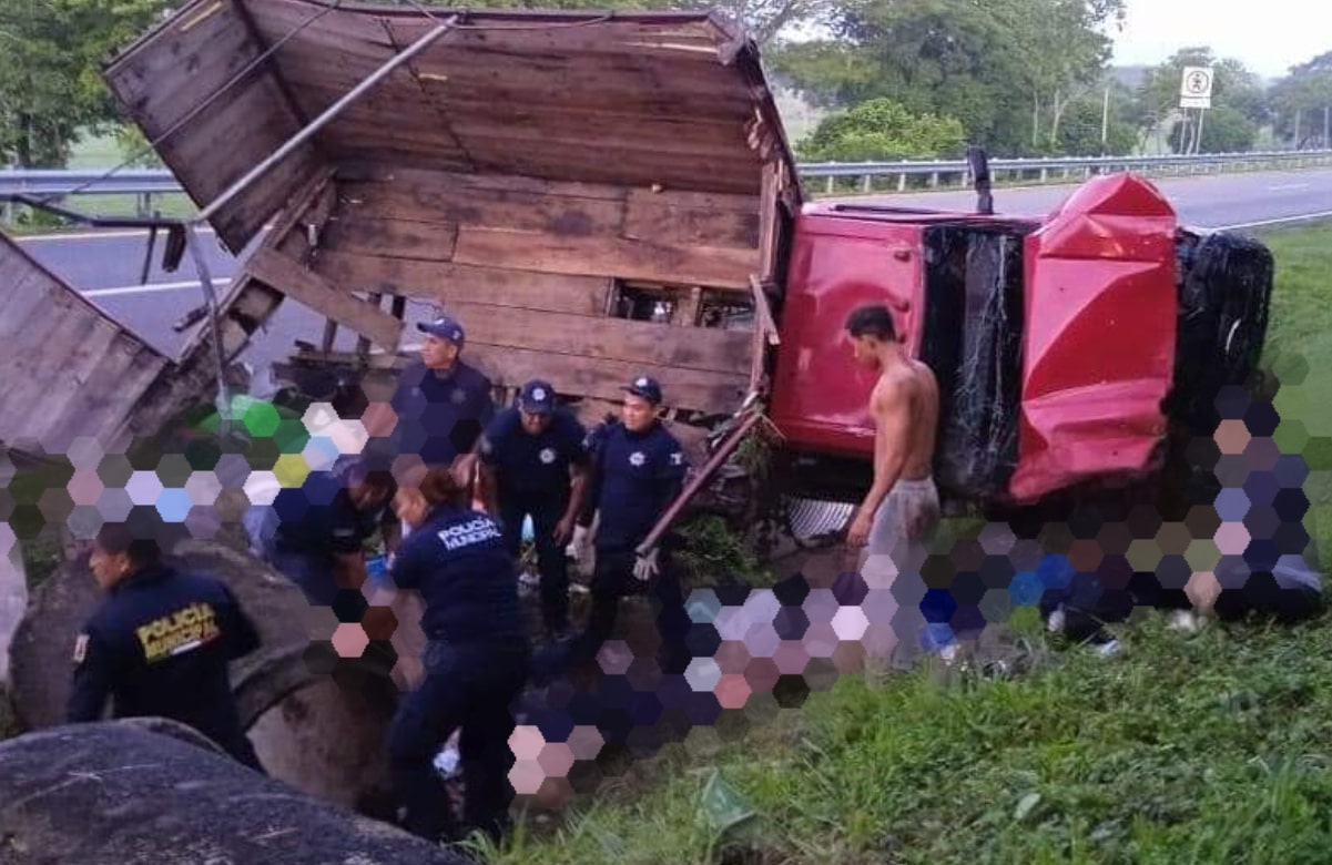 Repatrian los cuerpos de 10 mujeres cubanas fallecidas en accidente de camión en Chiapas