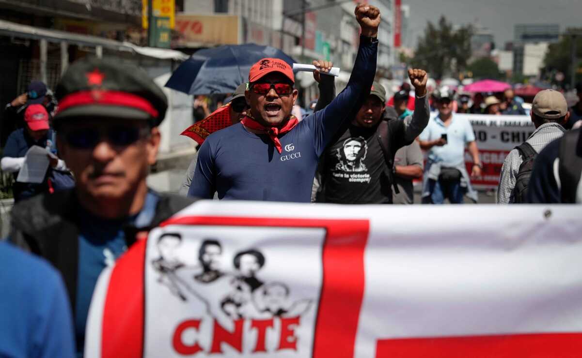 Bloqueos de la CNTE: AICM alerta por presencia de manifestantes en terminales 1 y 2