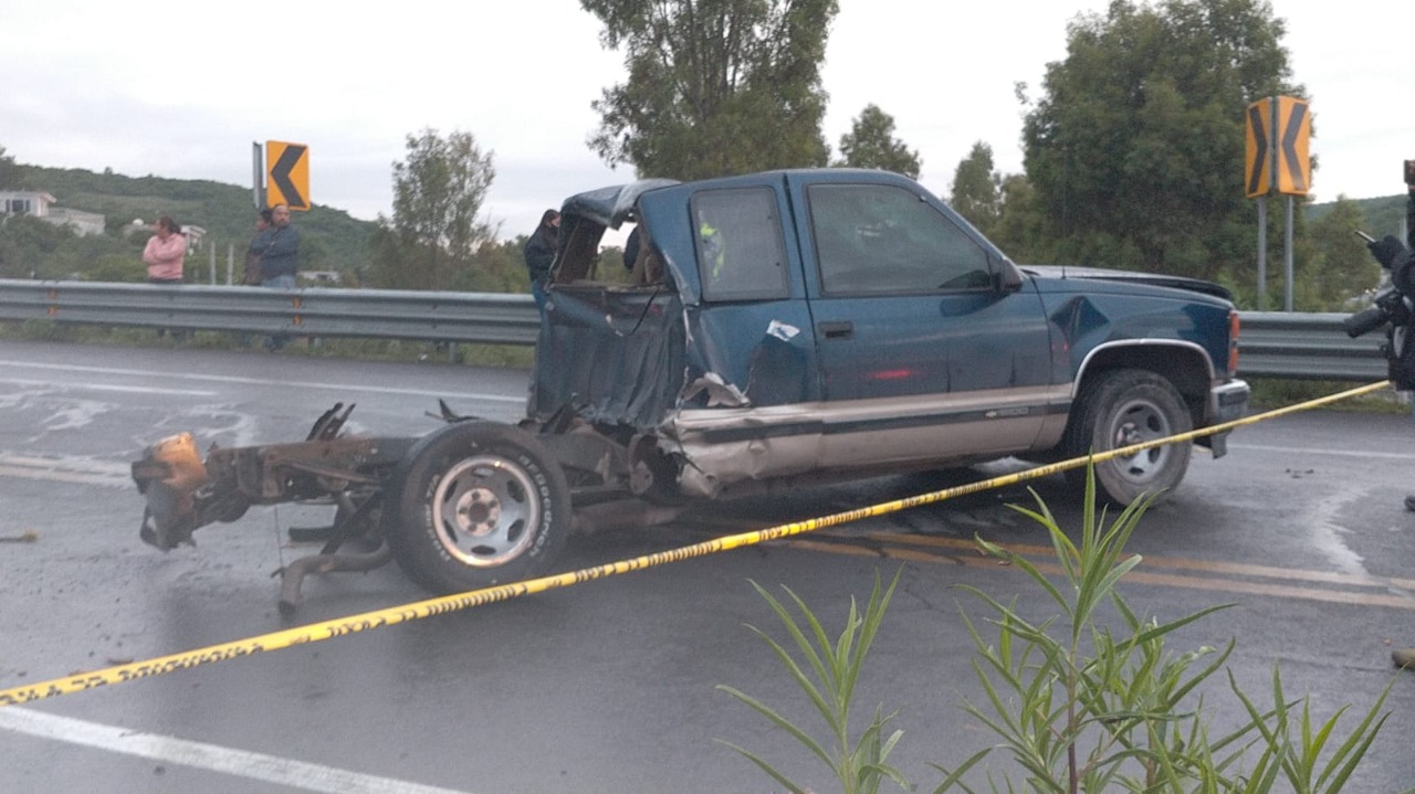 Accidente carretero deja siete muertos en Querétaro