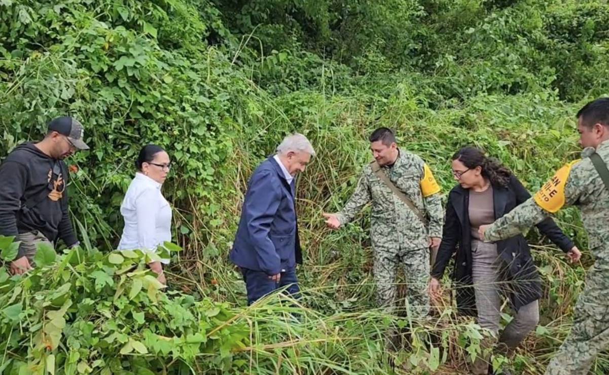 La travesía de AMLO para llegar  en “aventón” a Acapulco, con todo y carcañal en el pie y quedarse atascado