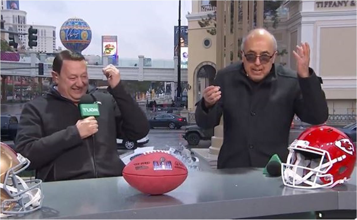Toño de Valdés y Enrique Burak hacen enfadar a Pepe Segarra por su recuerdo del Super Bowl