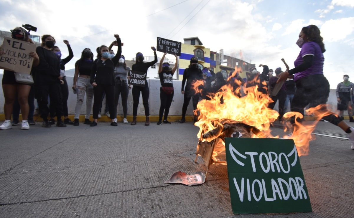 Feministas protestan contra candidatura de Salgado Macedonio en Guerrero