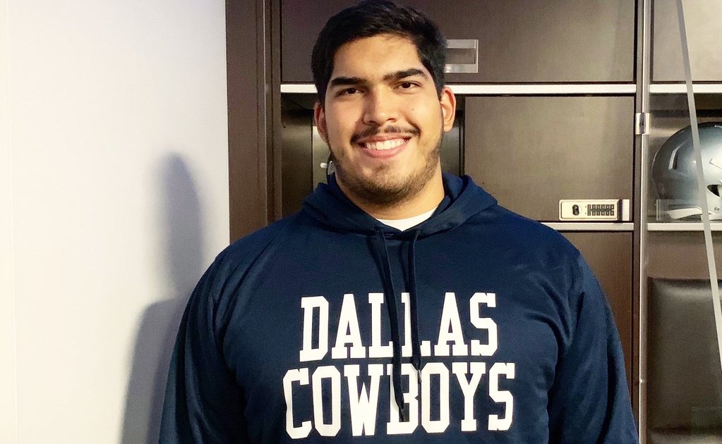 The Dallas Cowboys sign Mexican rookie Isaac Alarcón