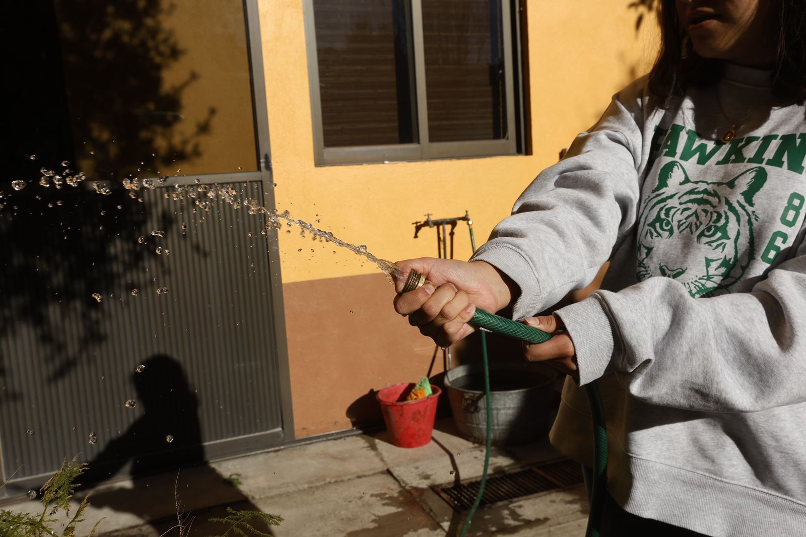 Denuncian derroche de agua, pero no hay sanción