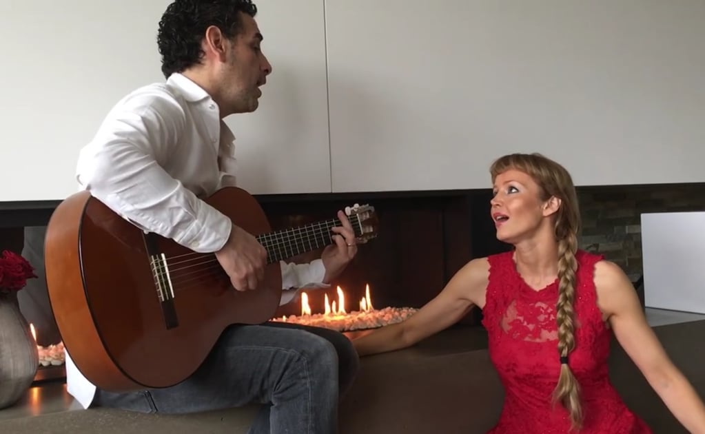 Juan Diego Flórez y su esposa cantan por San Valentín