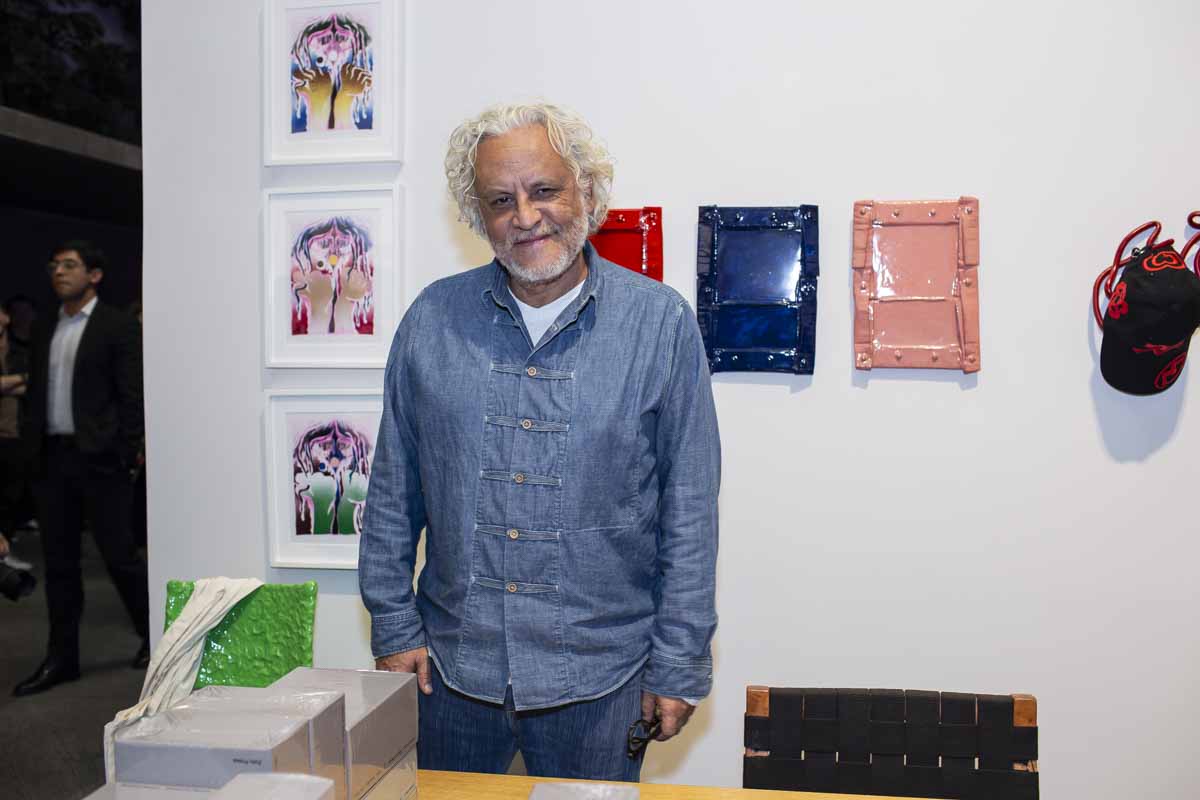 Gabriel Orozco y otros artistas juntos en el 10 aniversario de Index Art Book Fair