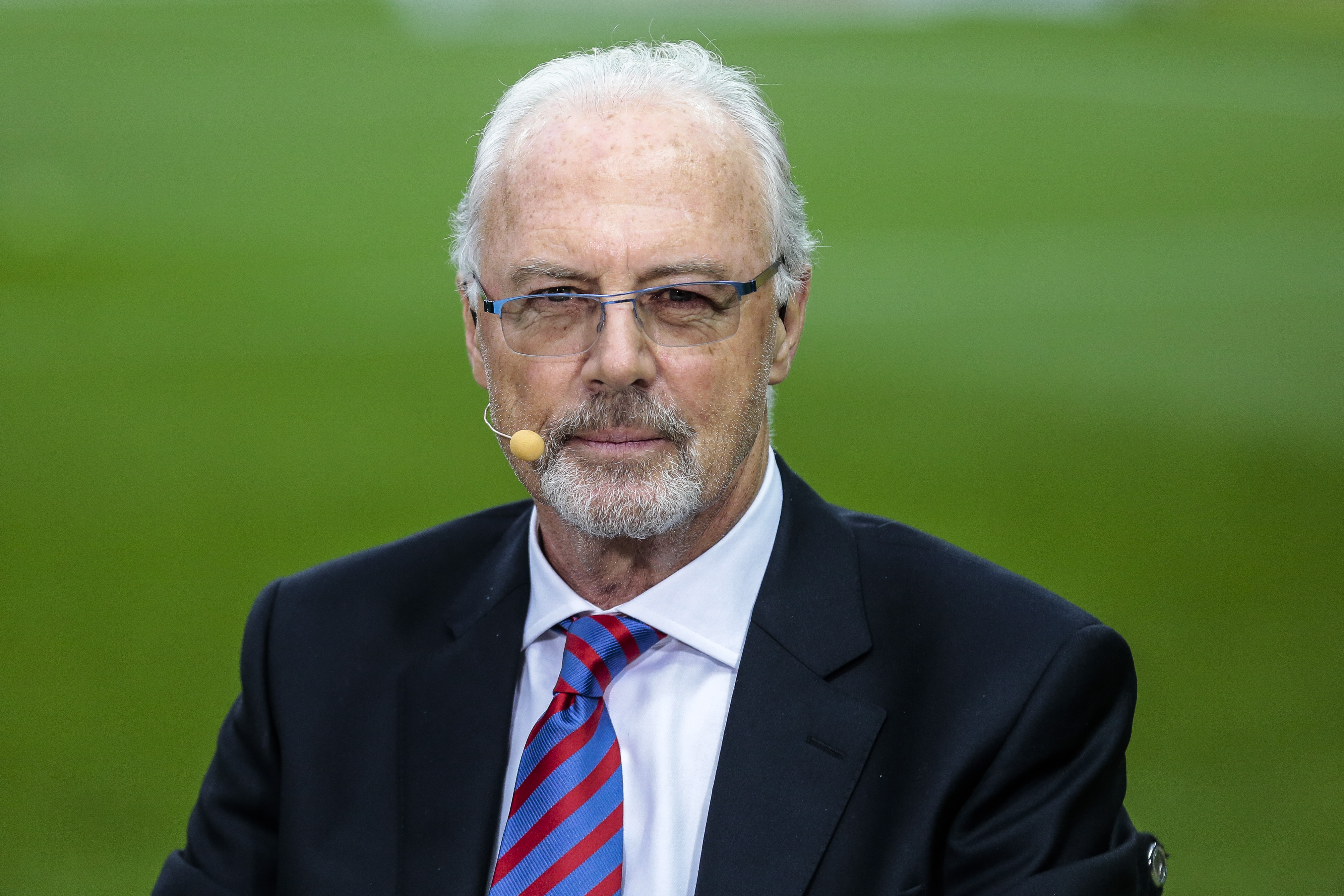 Beckenbauer pide reconstrucción de Selección Alemana