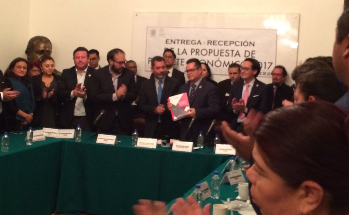 Recibe Asamblea Legislativa paquete económico 2017