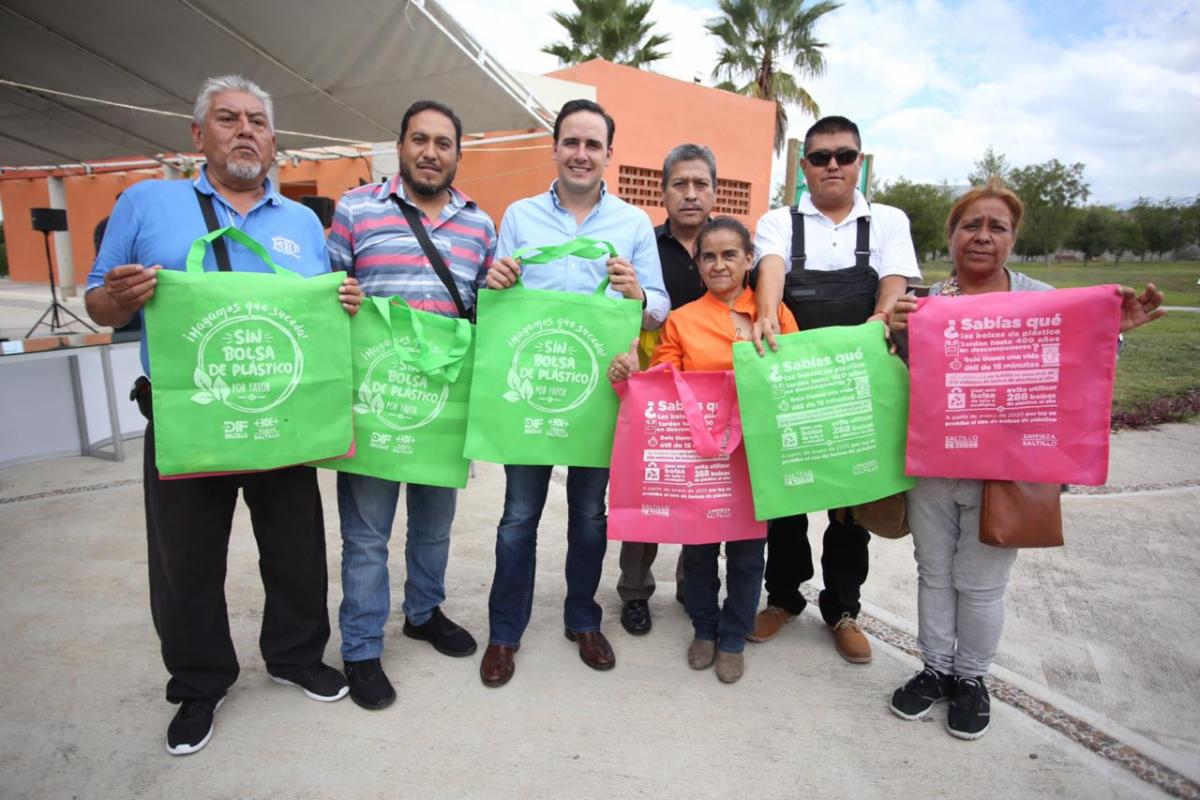 Alcalde de Saltillo inaugura programa "Sin Bolsas de Plástico Por Favor”