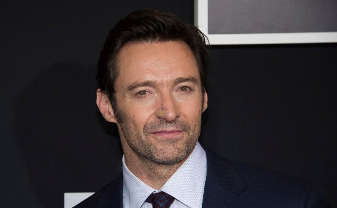 Hugh Jackman confiesa que está en terapia tras abandono de su mamá cuando era niño