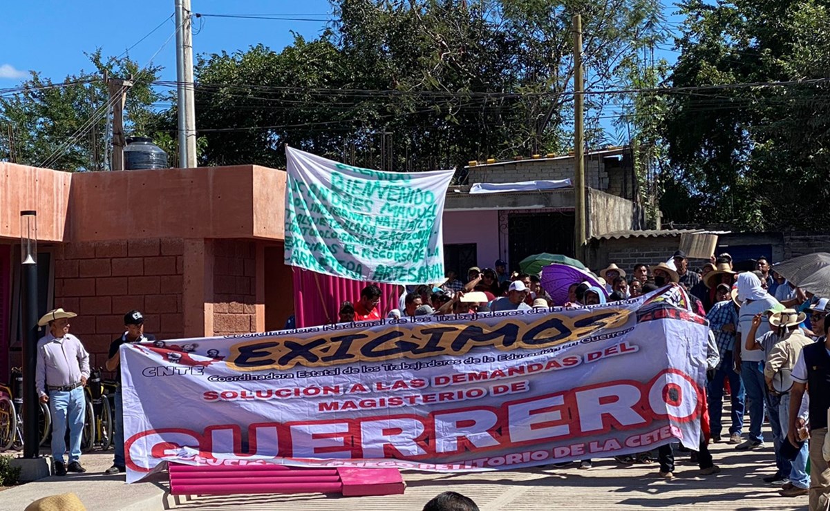 AMLO califica a dirigentes de la CETEG de “provocadores” por bloquear accesos al CRIT en Tlapa, Guerrero; “era un atrampa”, afirma