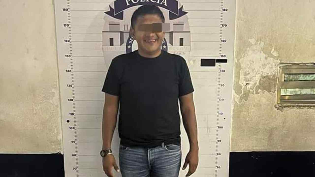 PERFIL: ¿Quién es Gregorio Cruz, alcalde de Axtla de Terrazas detenido en Cancún?