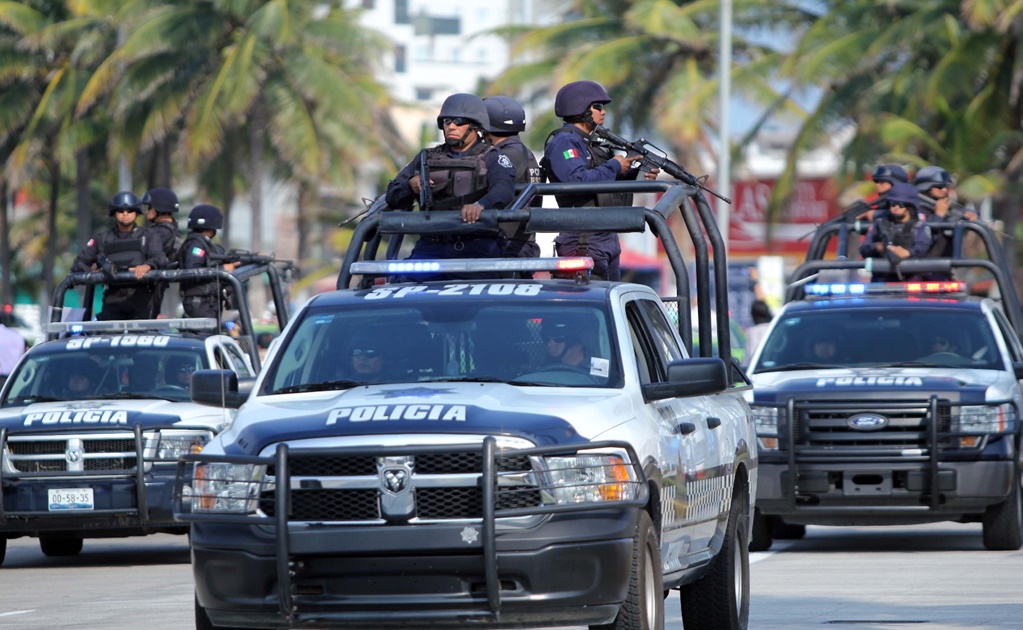 Chaos in Ciudad Juárez after cartel gunmen attack