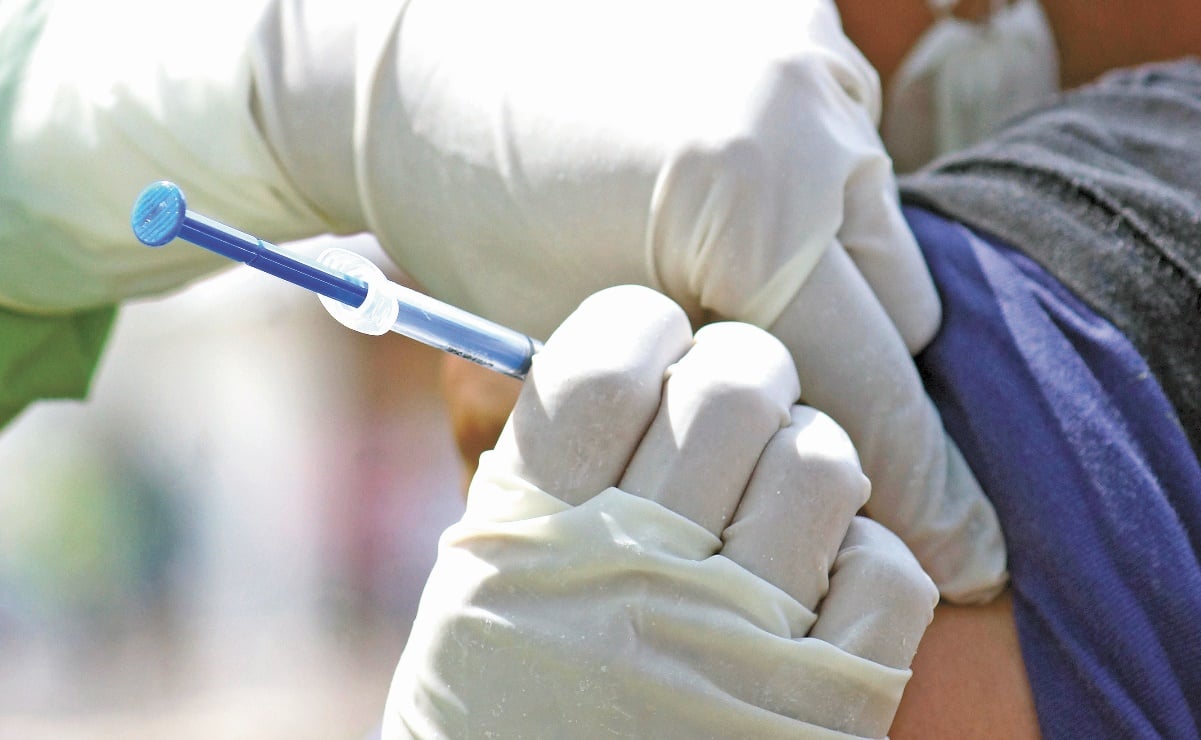 Edomex registra avance del 97% en vacunación de adultos mayores contra Covid-19 en 27 municipios rurales