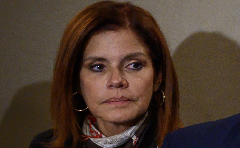 Denuncian a “presidenta interina" de Perú por usurpación de funciones