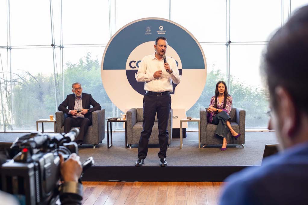 Querétaro es prioridad para las empresas, dice el gobernador