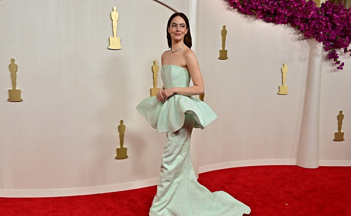 Un embarazo, caídas y mucho glamour, entre lo más destacado de la alfombra roja de los Oscar 2024