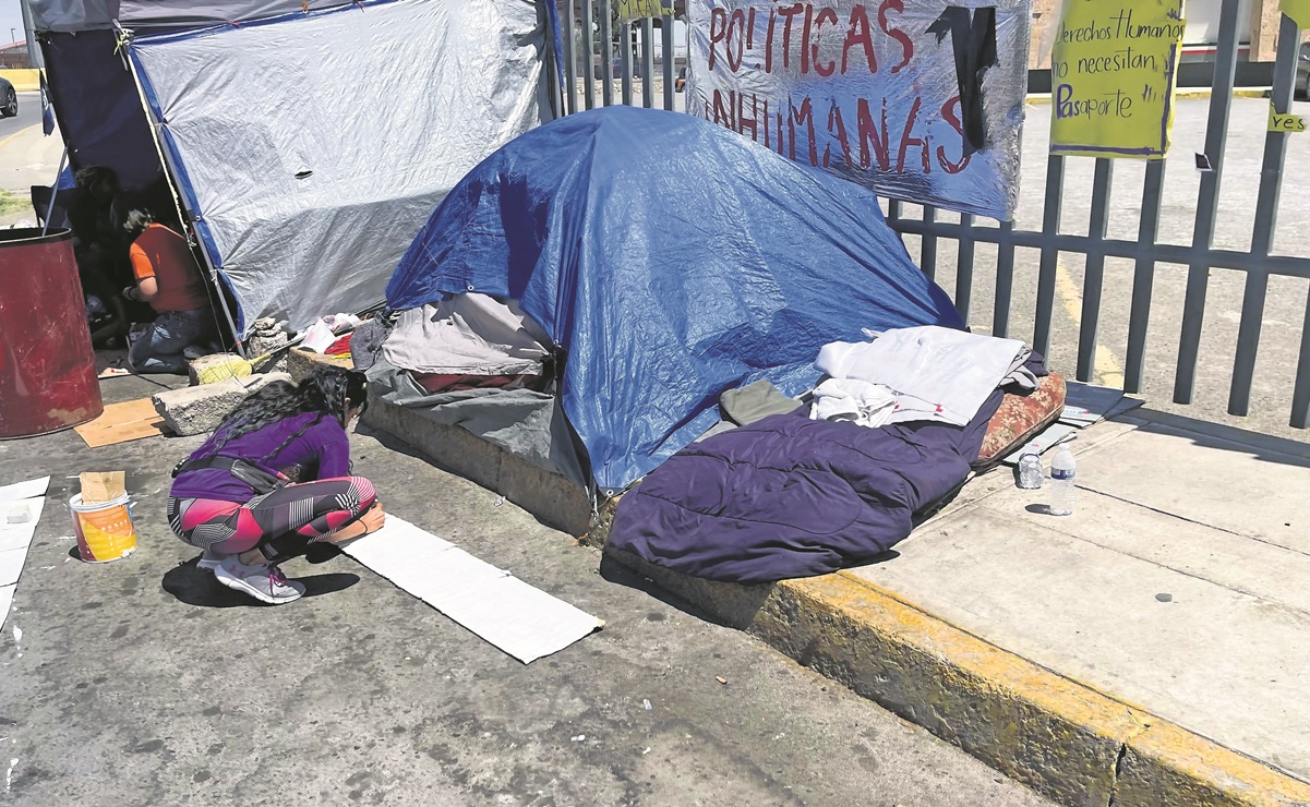 Desbordan Juárez miles de migrantes varados