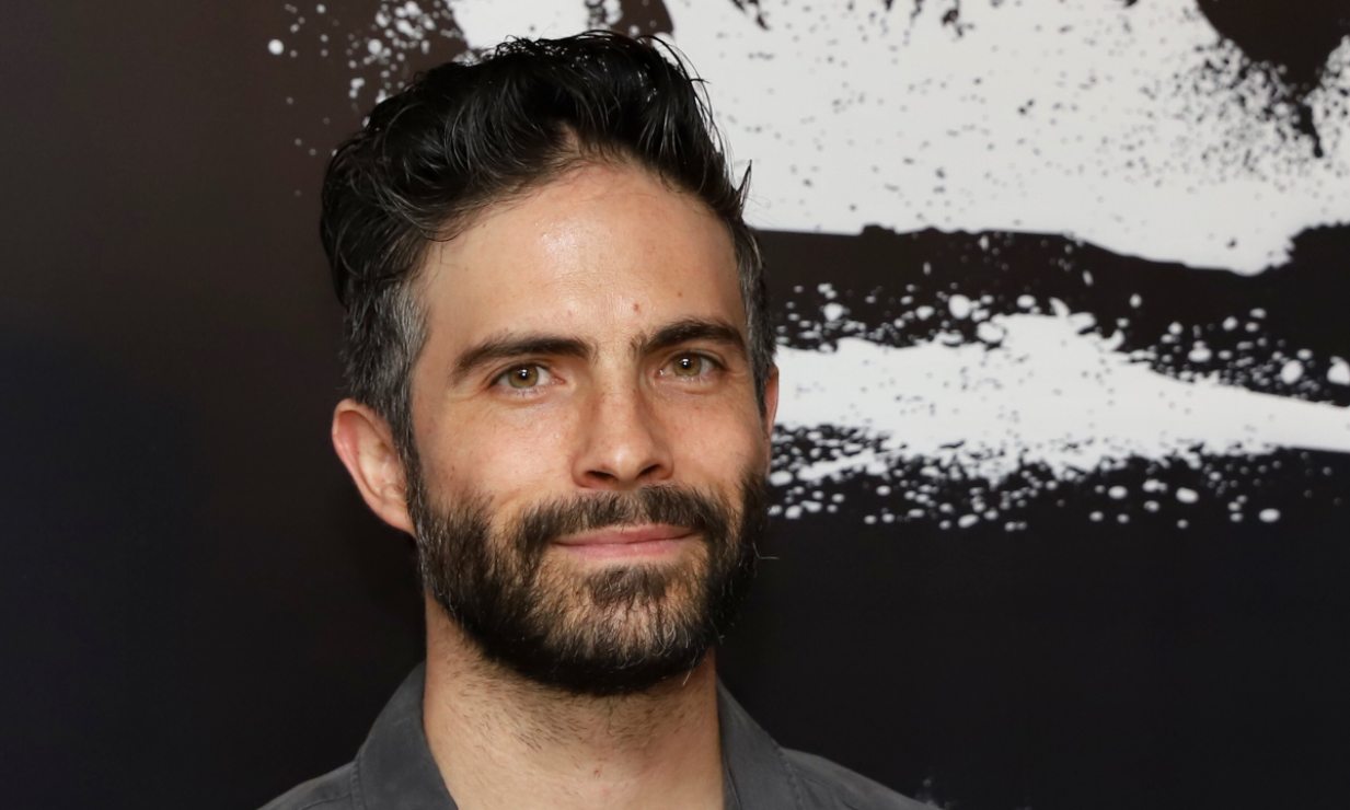 Osvaldo Benavides extiende su duelo por la muerte de sus compañeros de rodaje