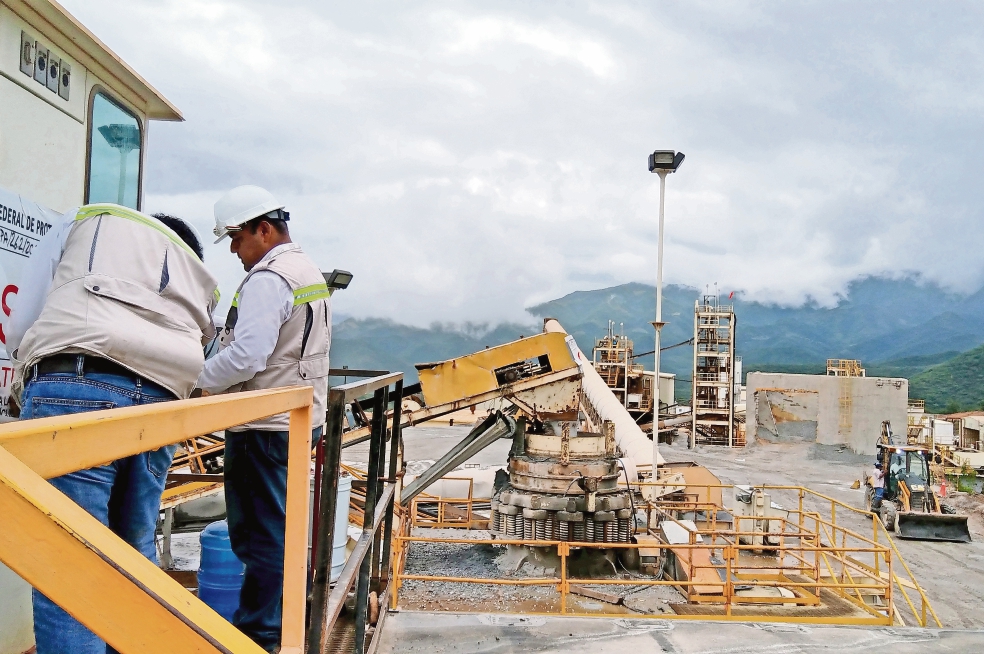 Profepa clausura minera en Oaxaca; la multa con 9.8 mdp