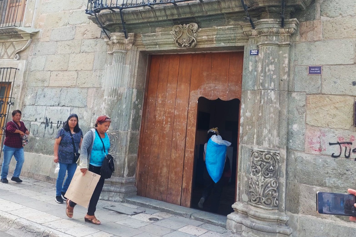 Tras 2 meses devuelven a sus autoras obras retenidas en el Museo de Arte Contemporáneo de Oaxaca