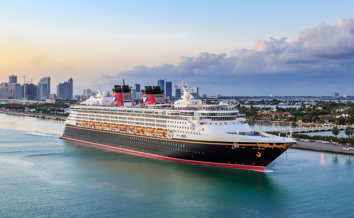 ¿Qué hay en un barco de Disney Cruise Line? Atracciones, restaurantes y entretenimiento a bordo