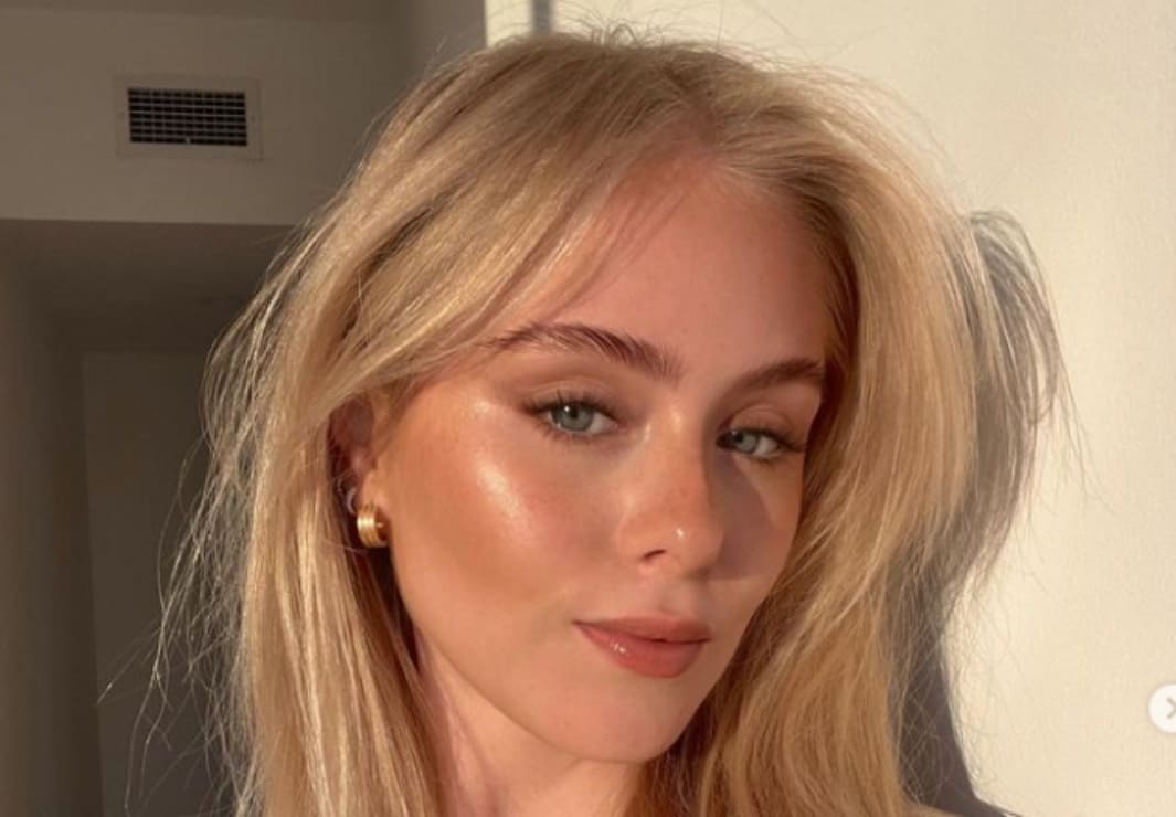 Loreto Peralta cautiva con la misma T-shirt de Chanel que Carlota Casiraghi