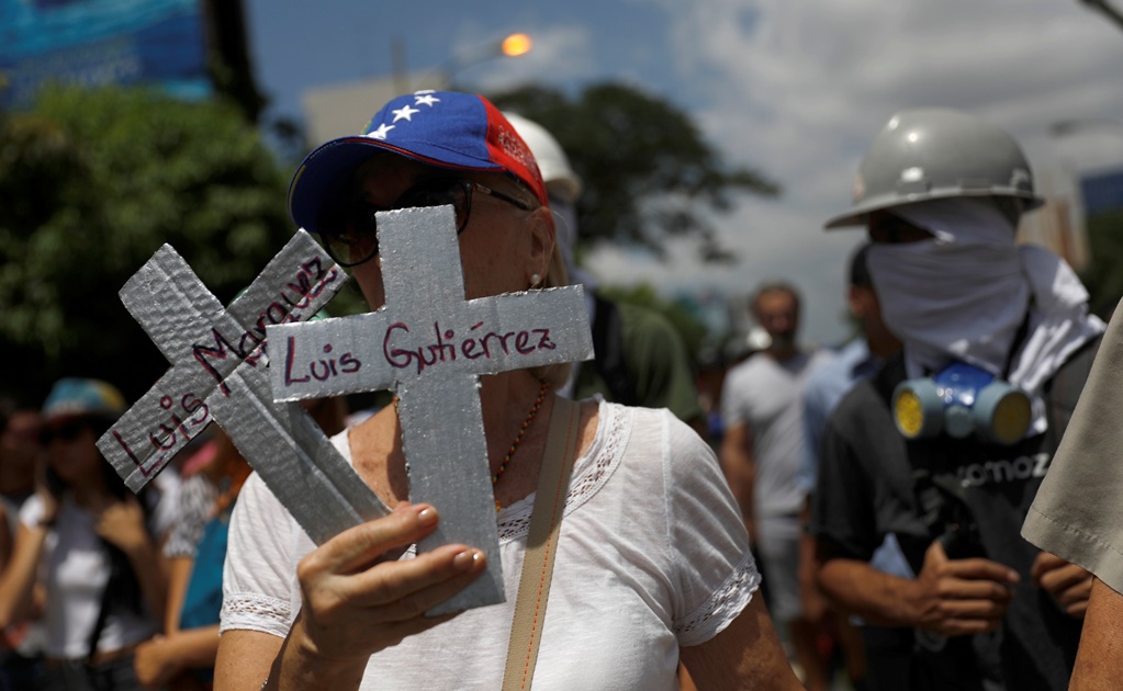 Detienen a militares que dispararon contra estudiantes en Venezuela
