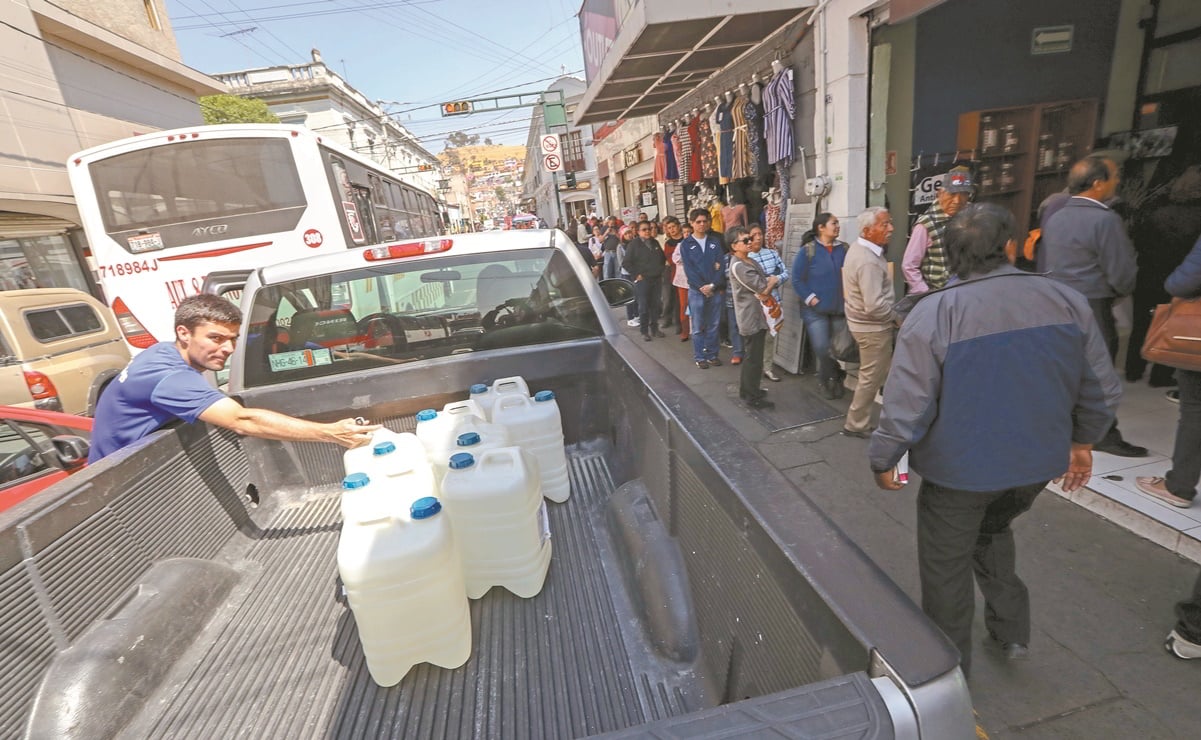 Mexiquenses apuestan por alcohol de caña para combatir coronavirus 