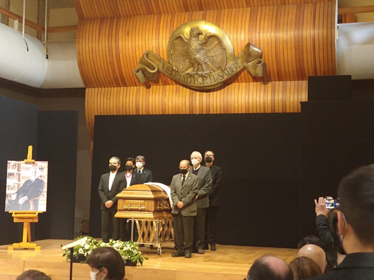 Despiden al compositor Mario Lavista en El Colegio Nacional